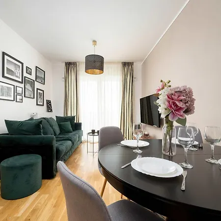Spacious In With A Desk For Remote Work And A Balcony By Renters Apartman Wrocław