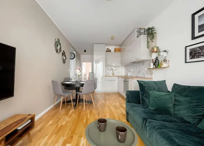 Spacious In With A Desk For Remote Work And A Balcony By Renters Wrocław