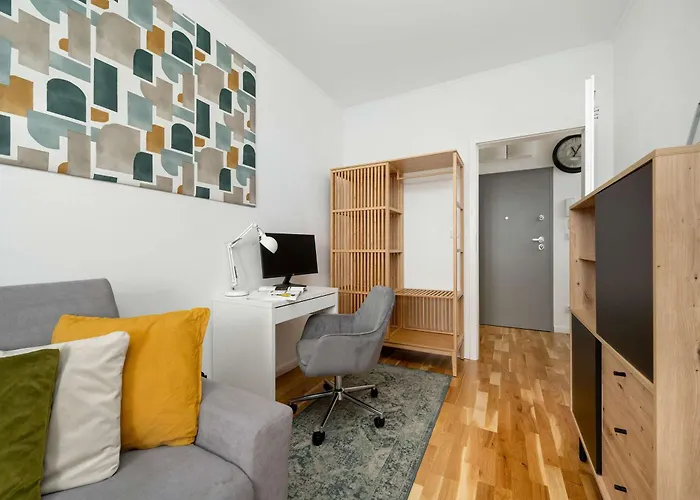 Spacious In With A Desk For Remote Work And A Balcony By Renters Apartman