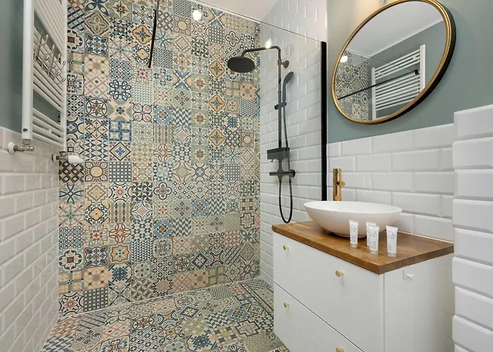 Spacious In With A Desk For Remote Work And A Balcony By Renters Wrocław