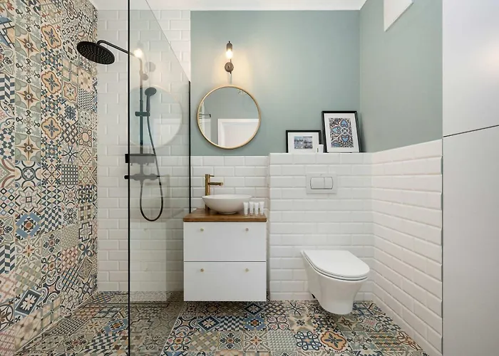 Apartman Spacious In With A Desk For Remote Work And A Balcony By Renters *