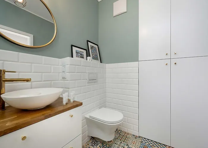 Spacious In With A Desk For Remote Work And A Balcony By Renters Wroclaw